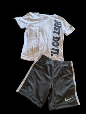 Nike 2-Piece Shorts & T-Shirt Combo, Size 5